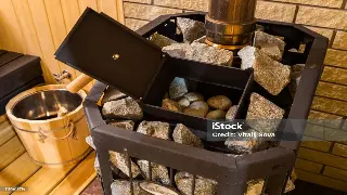 古都韵味：西安桑拿按摩的文化底蕴与地域特色 poster