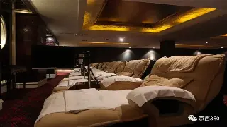 告别肩颈酸痛：精准穴位按摩，让你瞬间满血复活！