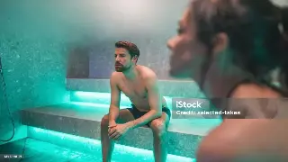 拯救僵硬社畜！3分钟学会办公室自我按摩术，告别腰酸背痛，活力加满！