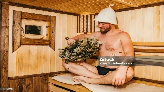 告别亚健康：西安老中医私藏的3个穴位自我按摩手法，让你在家也能享受古城养生！